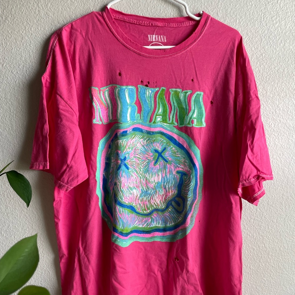 Urban Outfitters | UO Pink Pre-Distressed Nirvana Smile T-Shirt Size S/M NWT